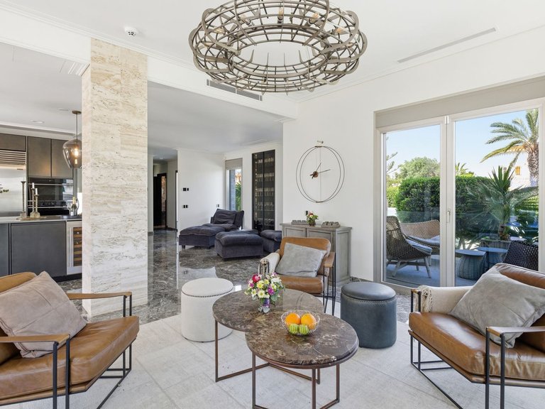 Villa for Sale in La Zenia, Alicante 20