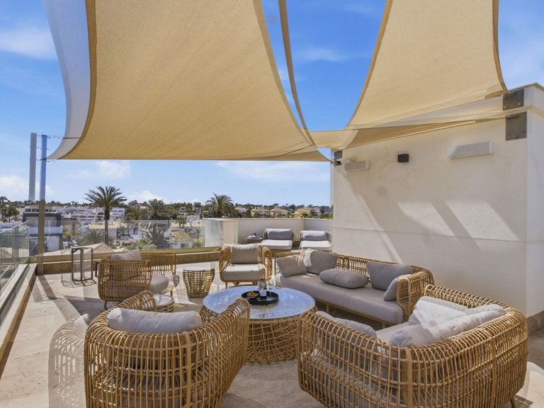 Villa for Sale in La Zenia, Alicante 30