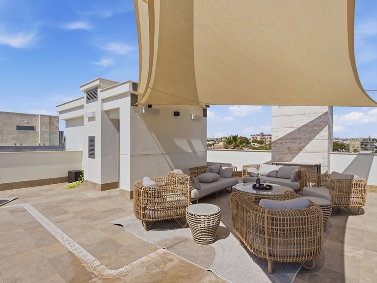 Villa for Sale in La Zenia, Alicante 31