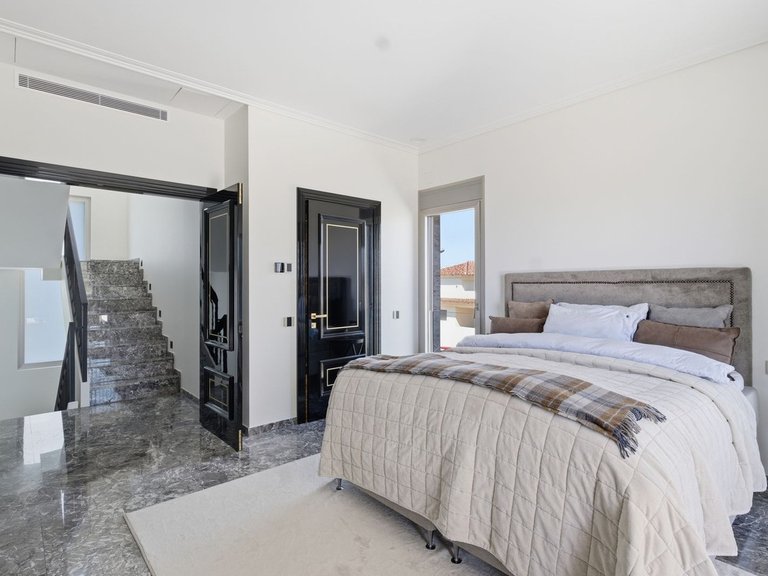 Villa for Sale in La Zenia, Alicante 38