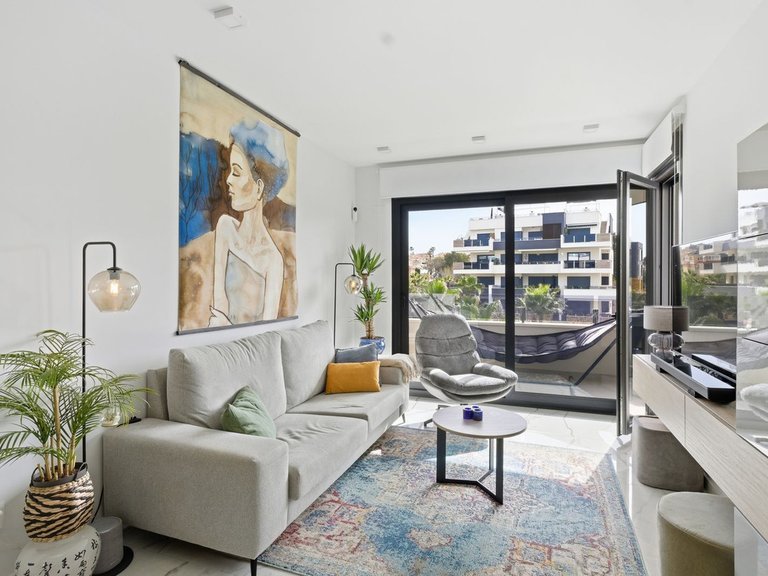 Apartment for Sale in Los Altos, Alicante 3