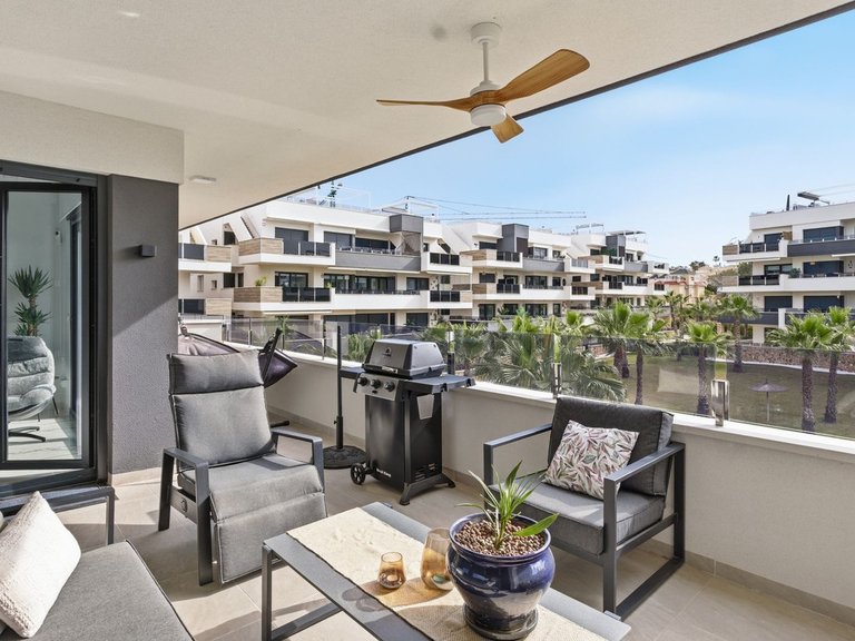 Apartment for Sale in Los Altos, Alicante 9