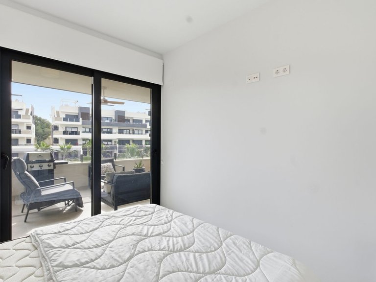 Apartment for Sale in Los Altos, Alicante 17