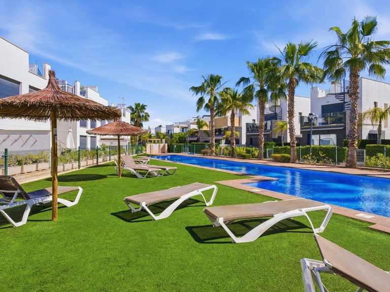 Villa for Sale in Punta Prima, Alicante 13