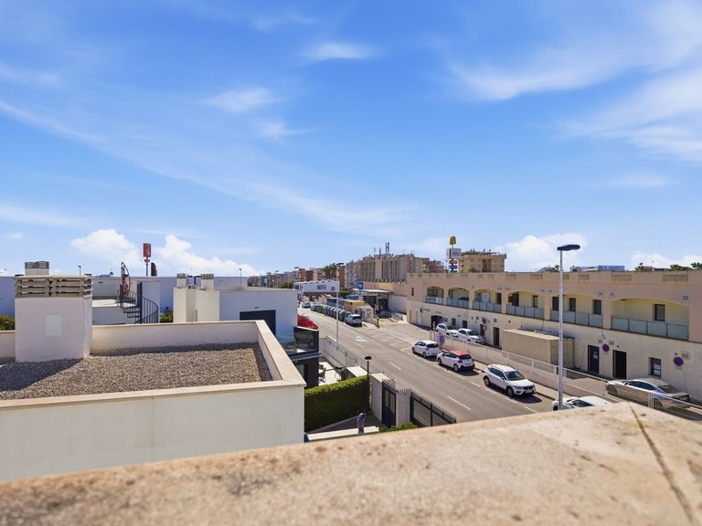 Villa for Sale in Punta Prima, Alicante 23