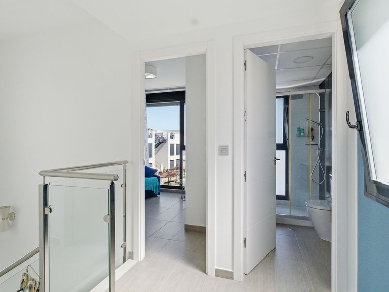 Villa for Sale in Punta Prima, Alicante 28