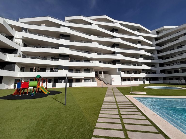 Apartment for Sale in San Miguel De Salinas, Alicante 36