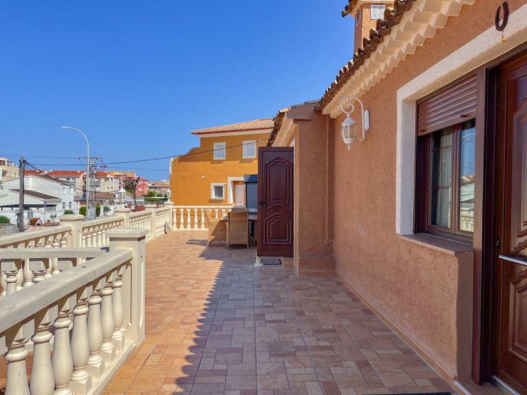 Villa for Sale in San Fulgencio, Alicante 50
