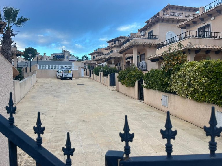 Town House for Sale in Villamartin, Alicante 2