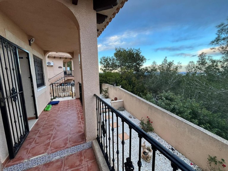Town House for Sale in Villamartin, Alicante 4