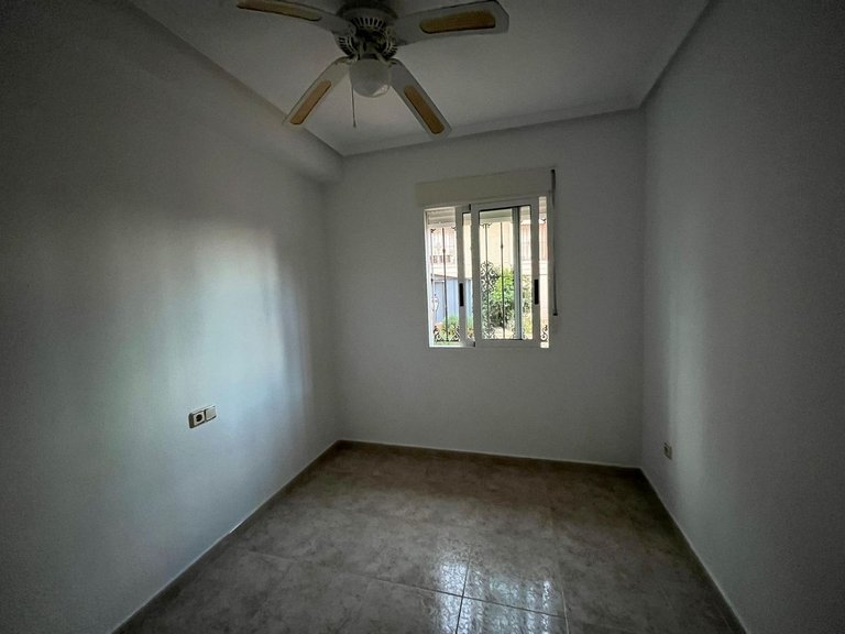 Town House for Sale in Villamartin, Alicante 11