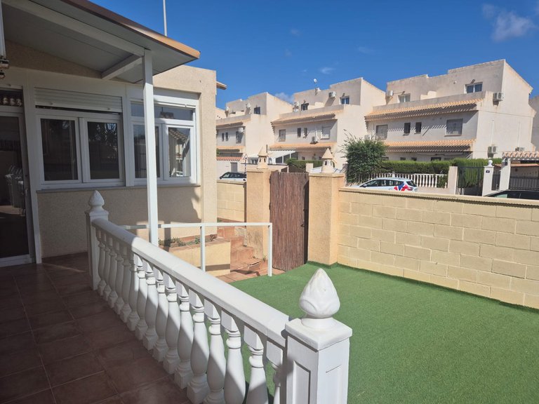 Villa for Sale in Playa Flamenca, Alicante 1