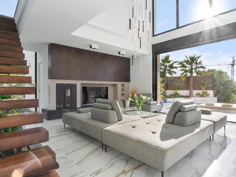 Villa for Sale in Villamartin, Alicante 8
