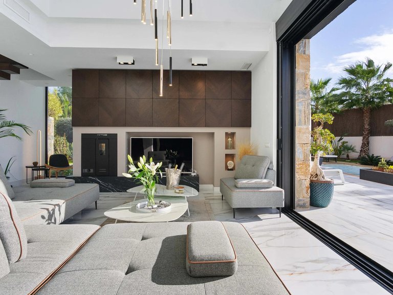 Villa for Sale in Villamartin, Alicante 10