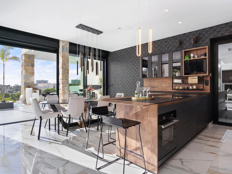 Villa for Sale in Villamartin, Alicante 13