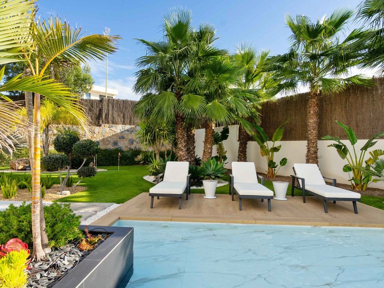Villa for Sale in Villamartin, Alicante 25