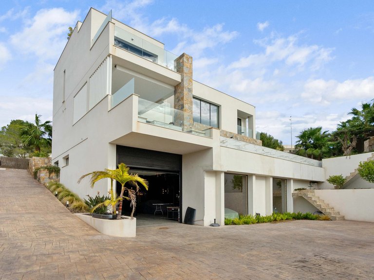 Villa for Sale in Villamartin, Alicante 50