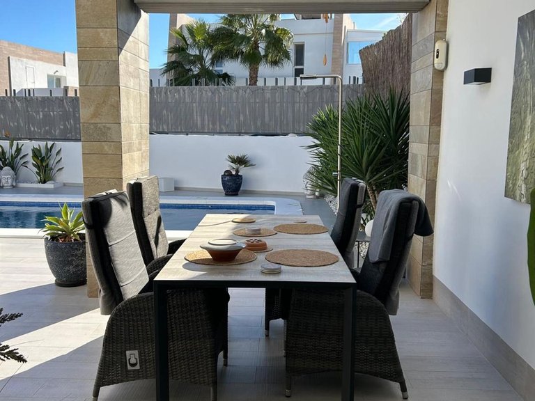 Villa for Sale in Algorfa, Alicante 3