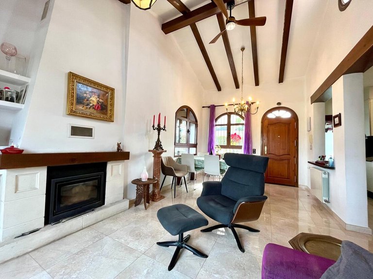 Villa for Sale in Villamartin, Alicante 13