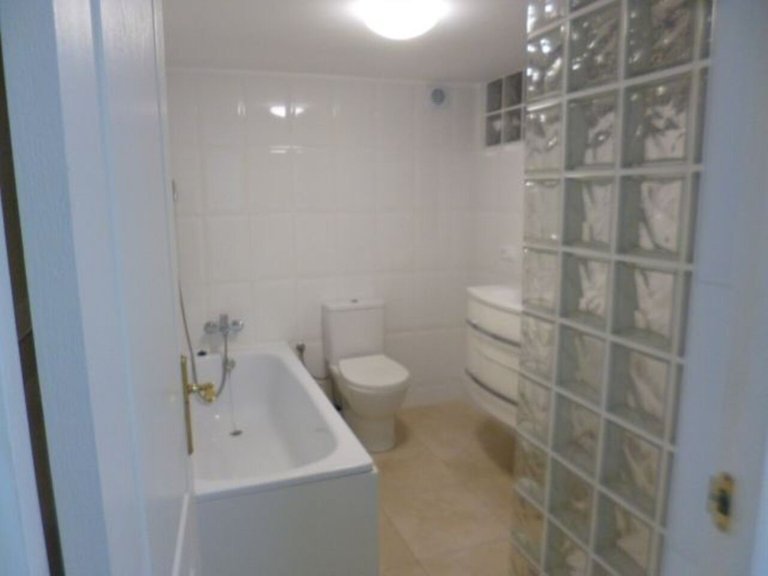 Villa for Sale in Villamartin, Alicante 8