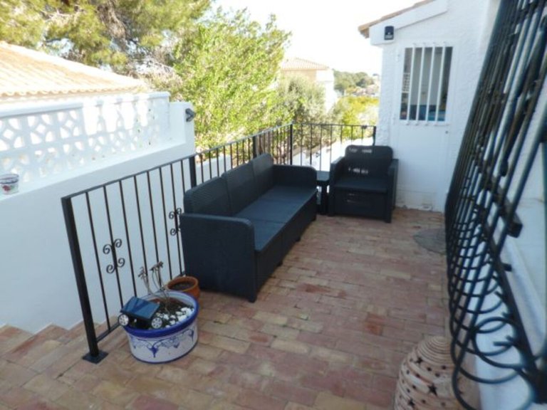 Villa for Sale in Villamartin, Alicante 23