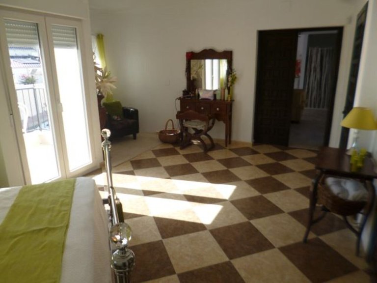 Villa for Sale in Villamartin, Alicante 25