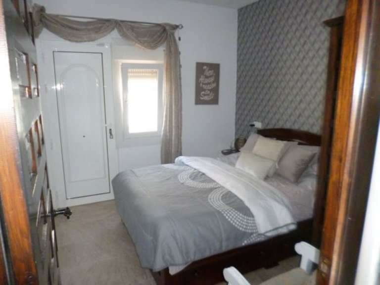 Villa for Sale in Villamartin, Alicante 27
