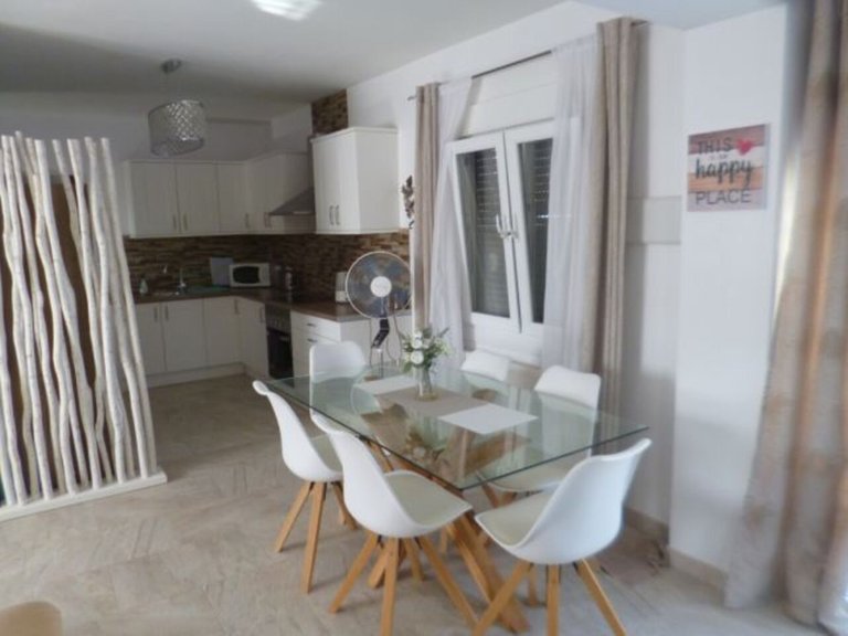 Villa for Sale in Villamartin, Alicante 31