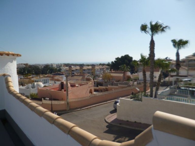 Villa for Sale in Villamartin, Alicante 35