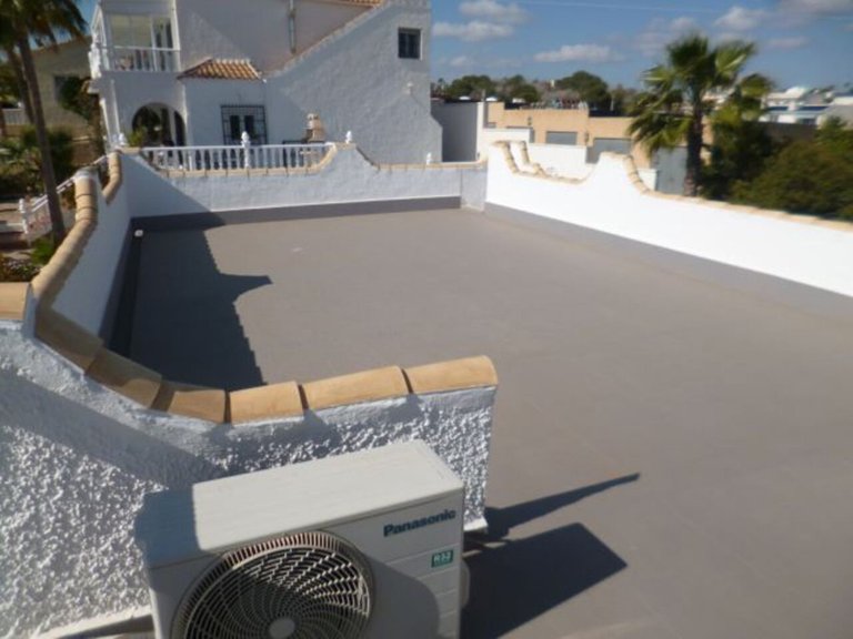 Villa for Sale in Villamartin, Alicante 40