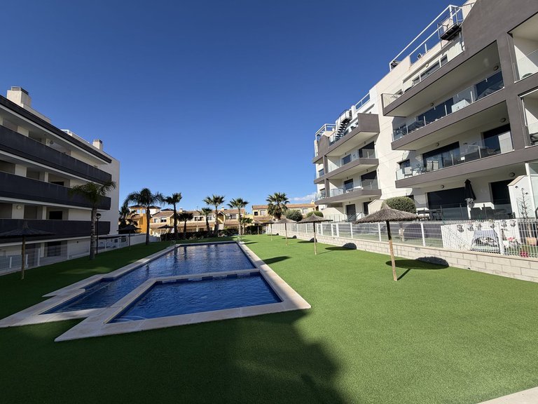 Apartment for Sale in Villamartin, Alicante 2
