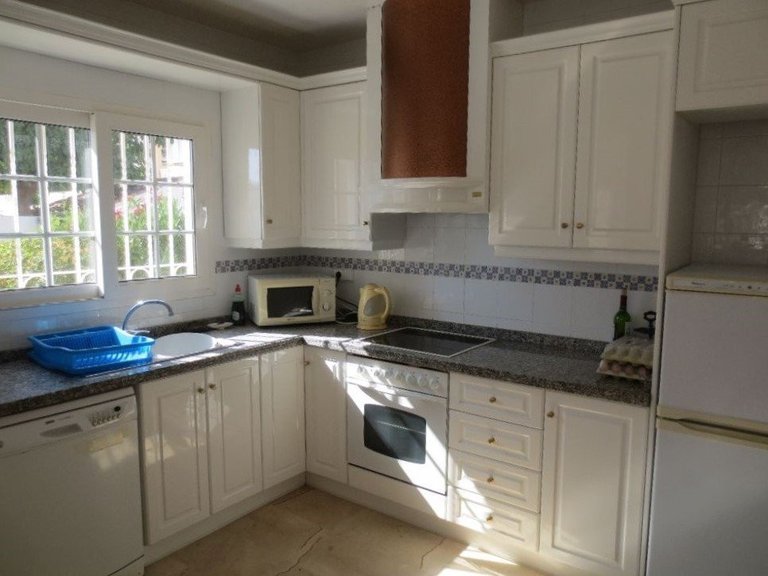 Villa for Sale in Villamartin, Alicante 6