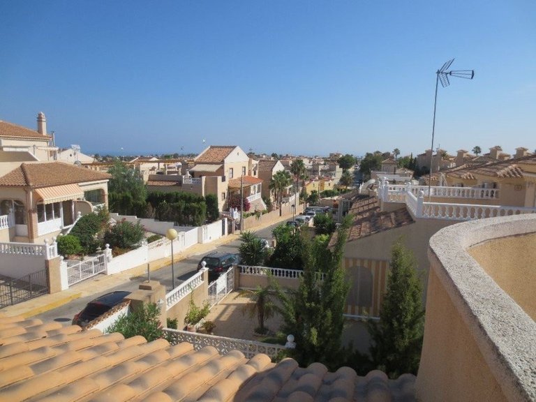 Villa for Sale in Villamartin, Alicante 20