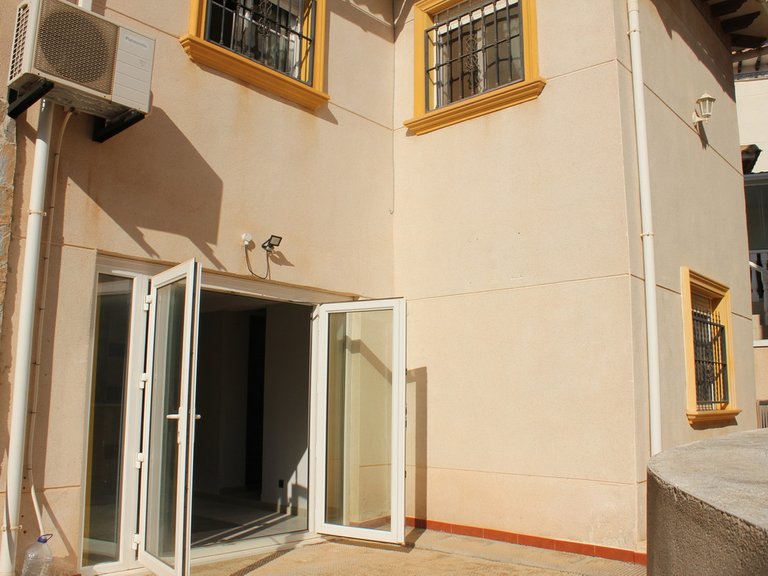 Villa for Sale in La Zenia, Alicante 5