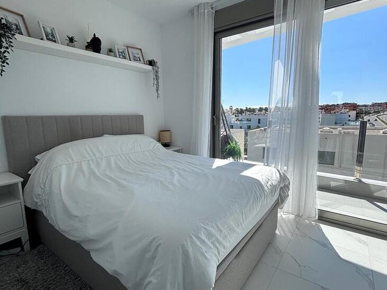 Villa for Sale in Villamartin, Alicante 25