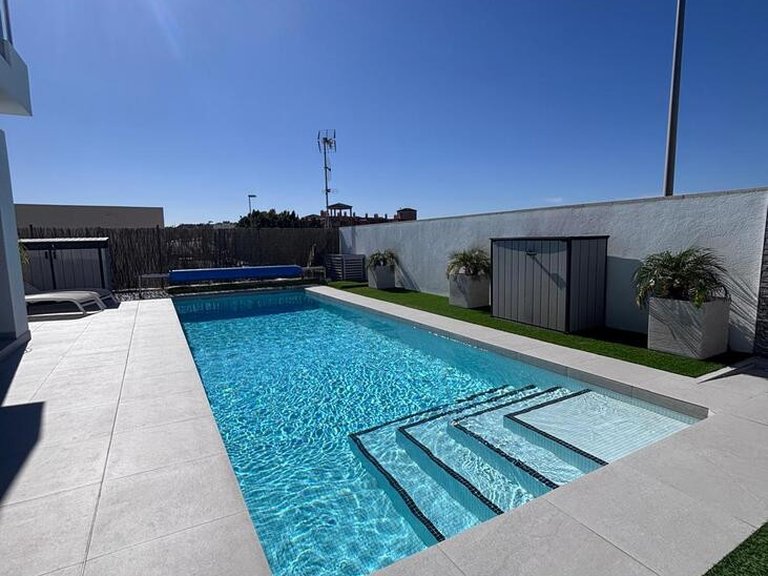 Villa for Sale in Villamartin, Alicante 49