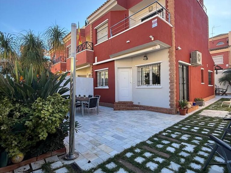 Villa for Sale in Pilar De La Horadada, Alicante 2