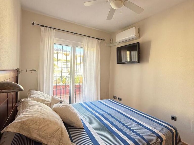 Villa for Sale in Pilar De La Horadada, Alicante 18