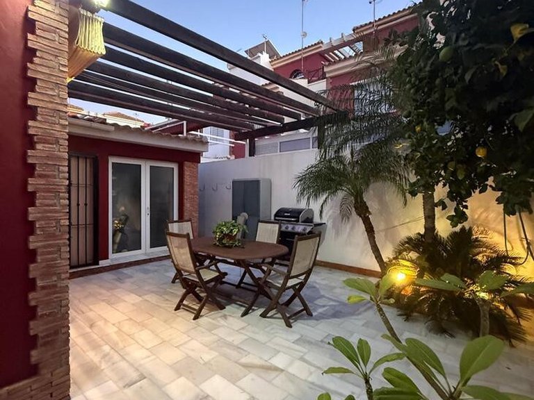 Villa for Sale in Pilar De La Horadada, Alicante 31