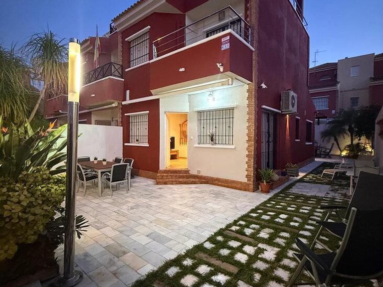 Villa for Sale in Pilar De La Horadada, Alicante 32