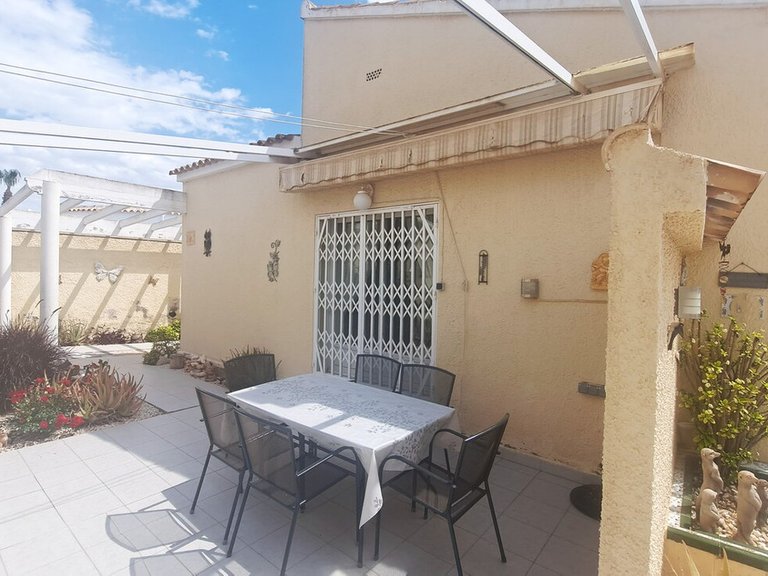Villa for Sale in Villamartin, Alicante 7