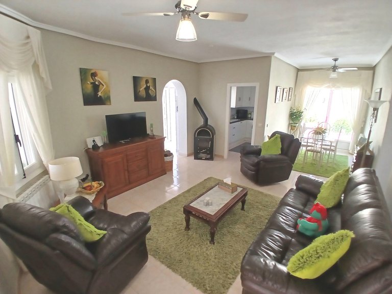 Villa for Sale in Villamartin, Alicante 9