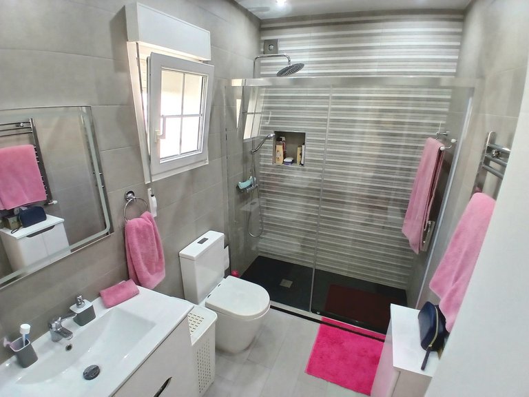 Villa for Sale in Villamartin, Alicante 17