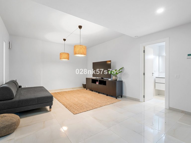 Villa for Sale in Cabo Roig, Alicante 30