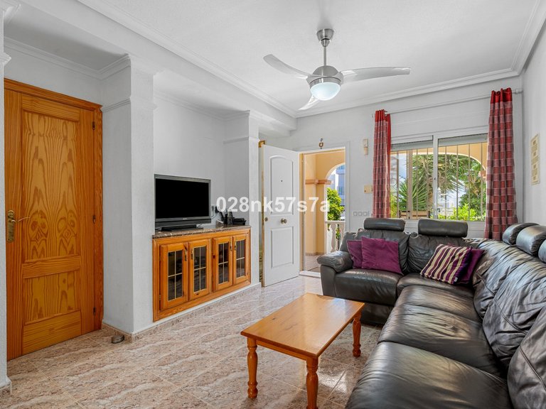 Town House for Sale in La Zenia, Alicante 8