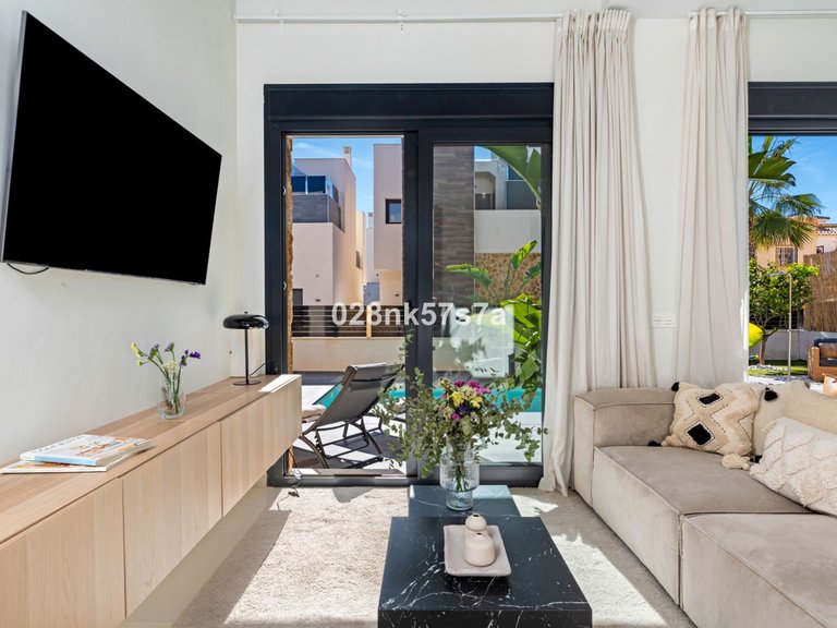 Villa for Sale in Campoamor, Alicante 16