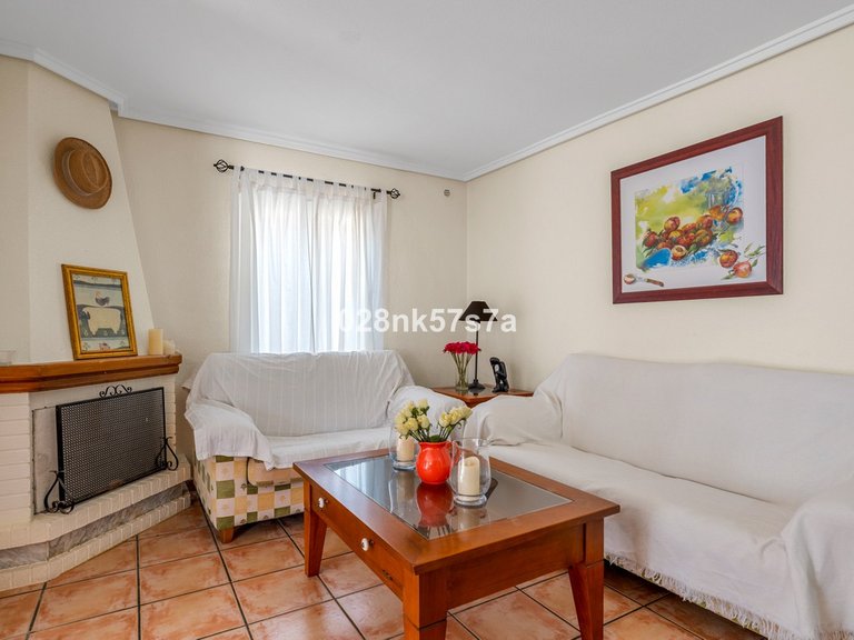 Villa for Sale in Playa Flamenca, Alicante 9