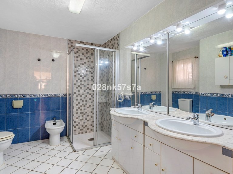 Villa for Sale in Playa Flamenca, Alicante 14