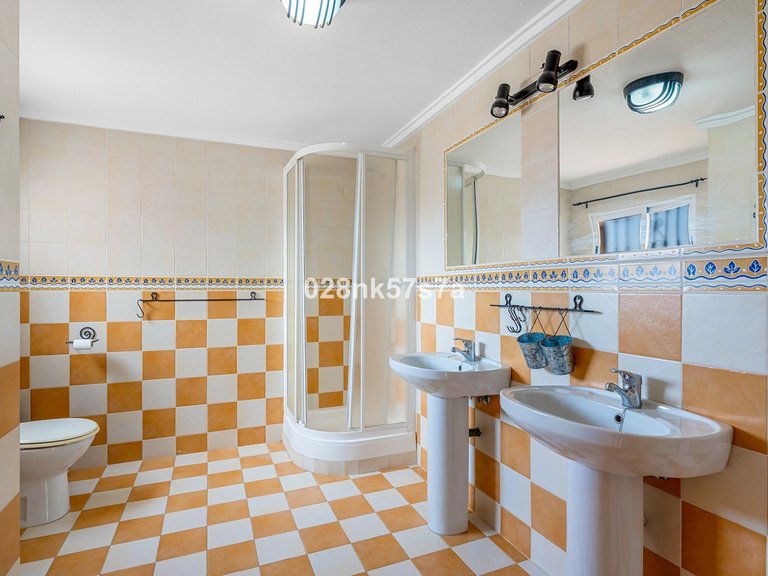 Villa for Sale in Playa Flamenca, Alicante 18
