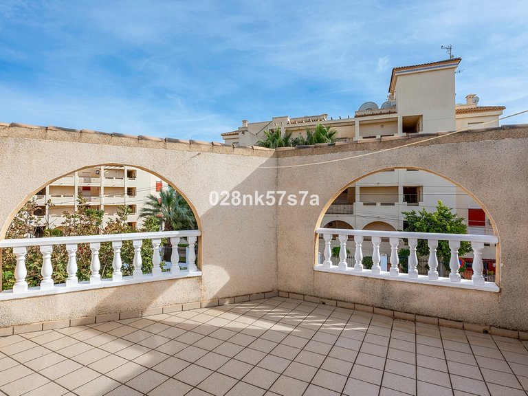 Villa for Sale in Playa Flamenca, Alicante 26